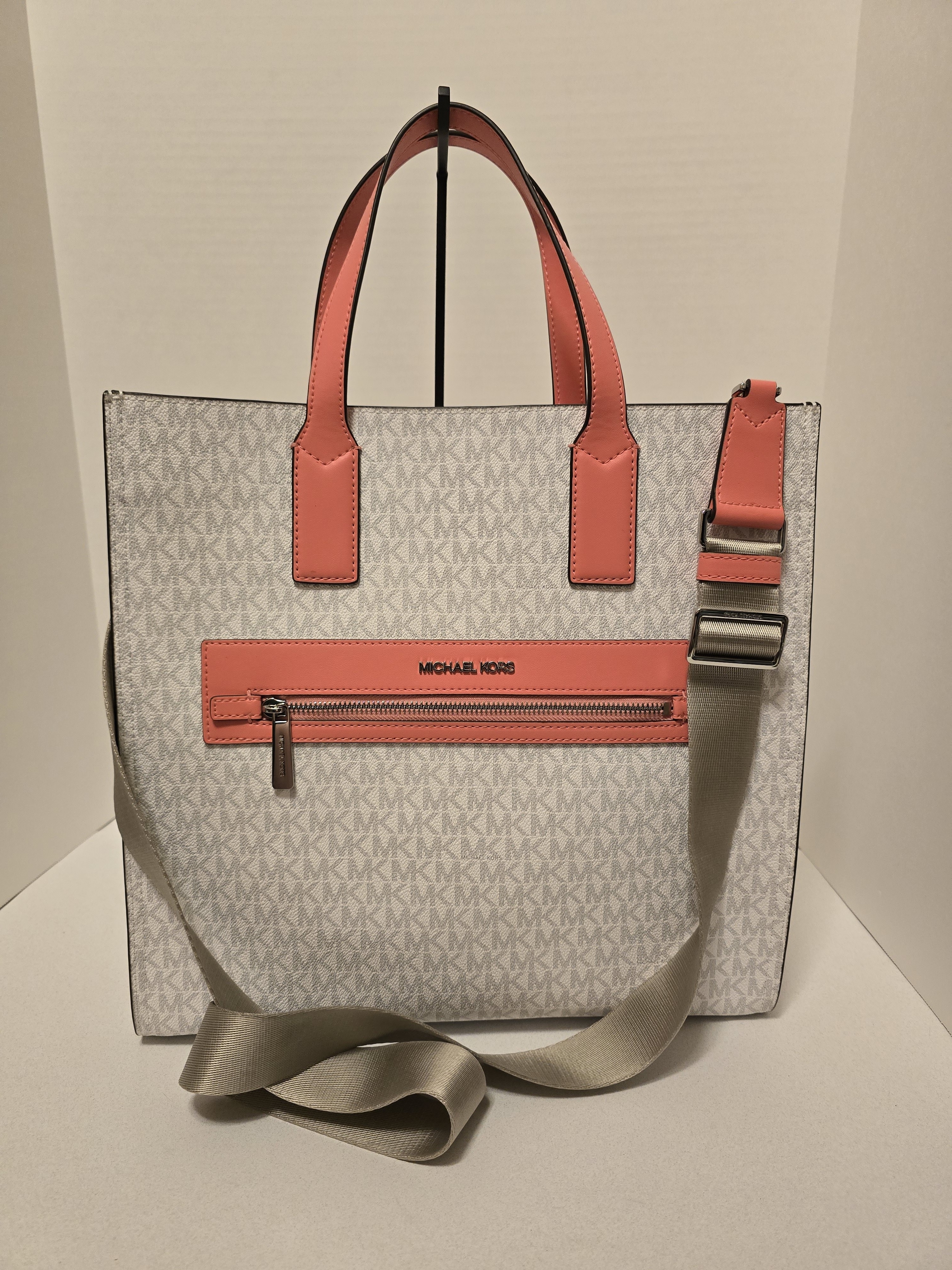 Michael Kors Lg Kenly Signature Tote With Grapefruit Trim